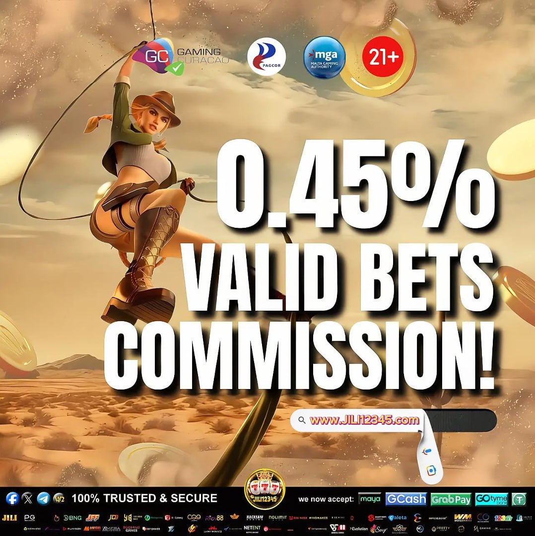 Jogador de poker online analisando suas cartas